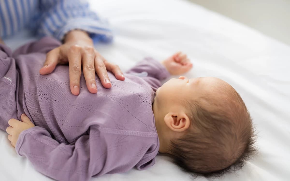 ### Colic in Babies: A Paediatrician’s Compassionate Guide for Exhausted Parents